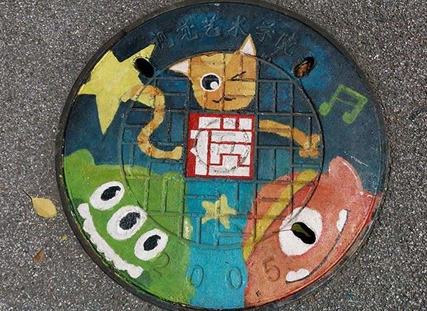 graffiti manhole cover-3